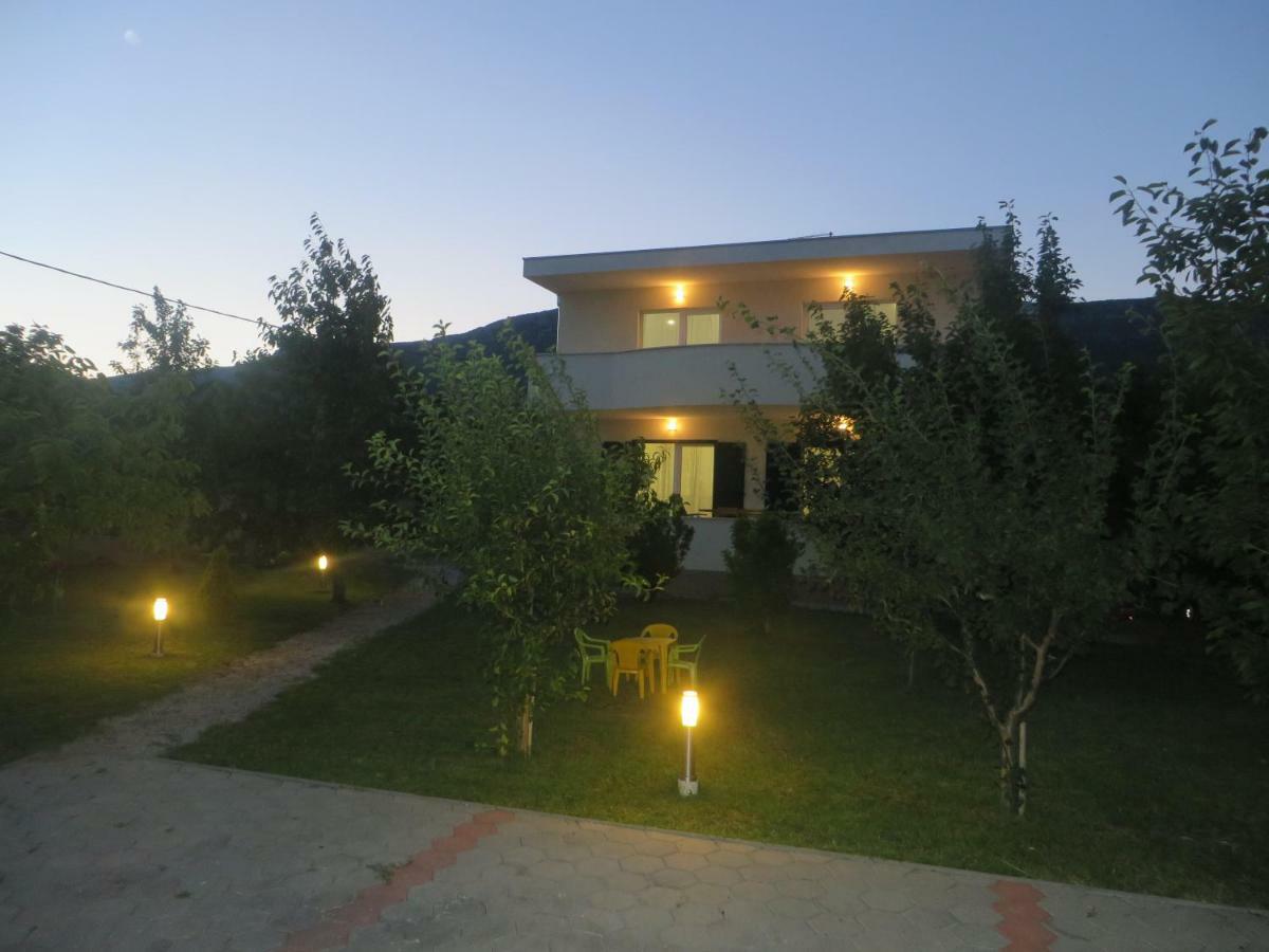 Villa Katarina Kastela Luaran gambar