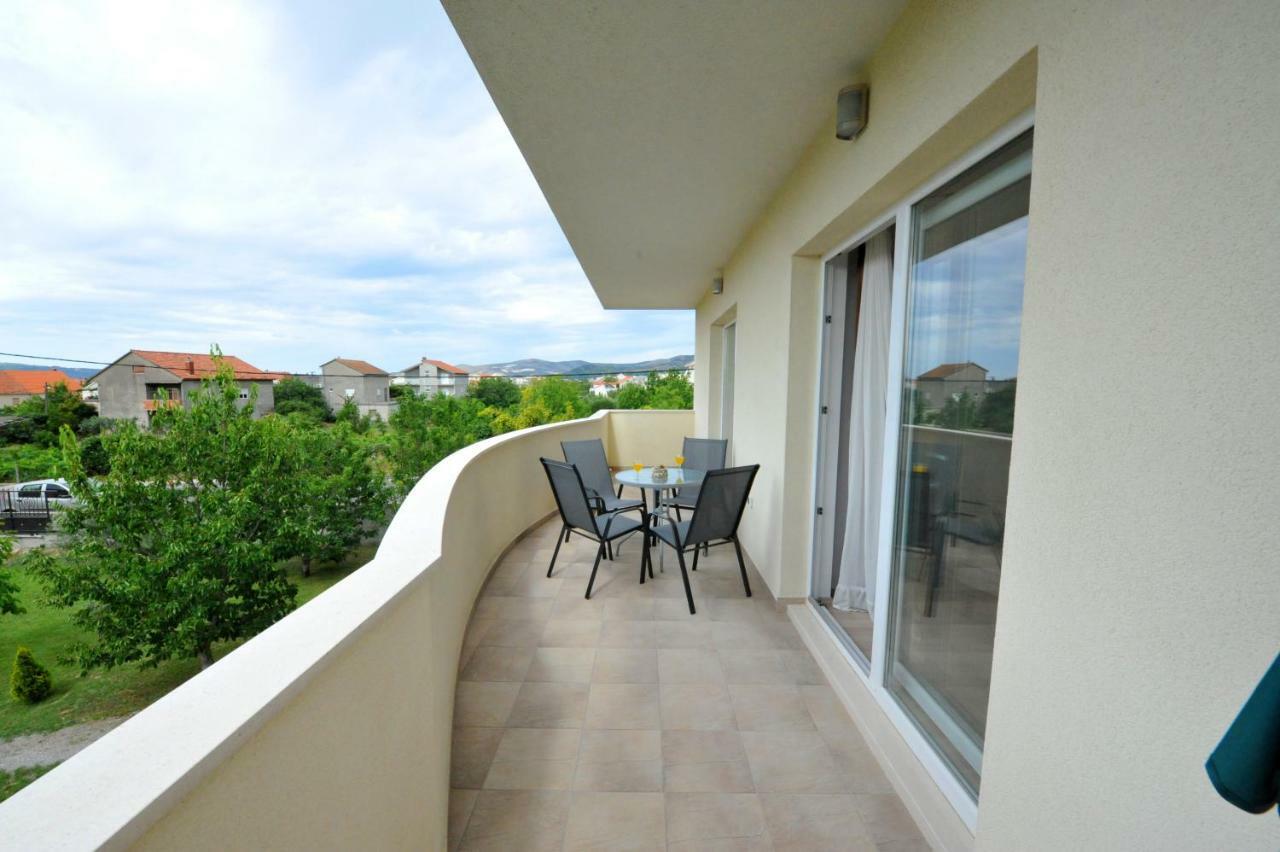 Villa Katarina Kastela Luaran gambar