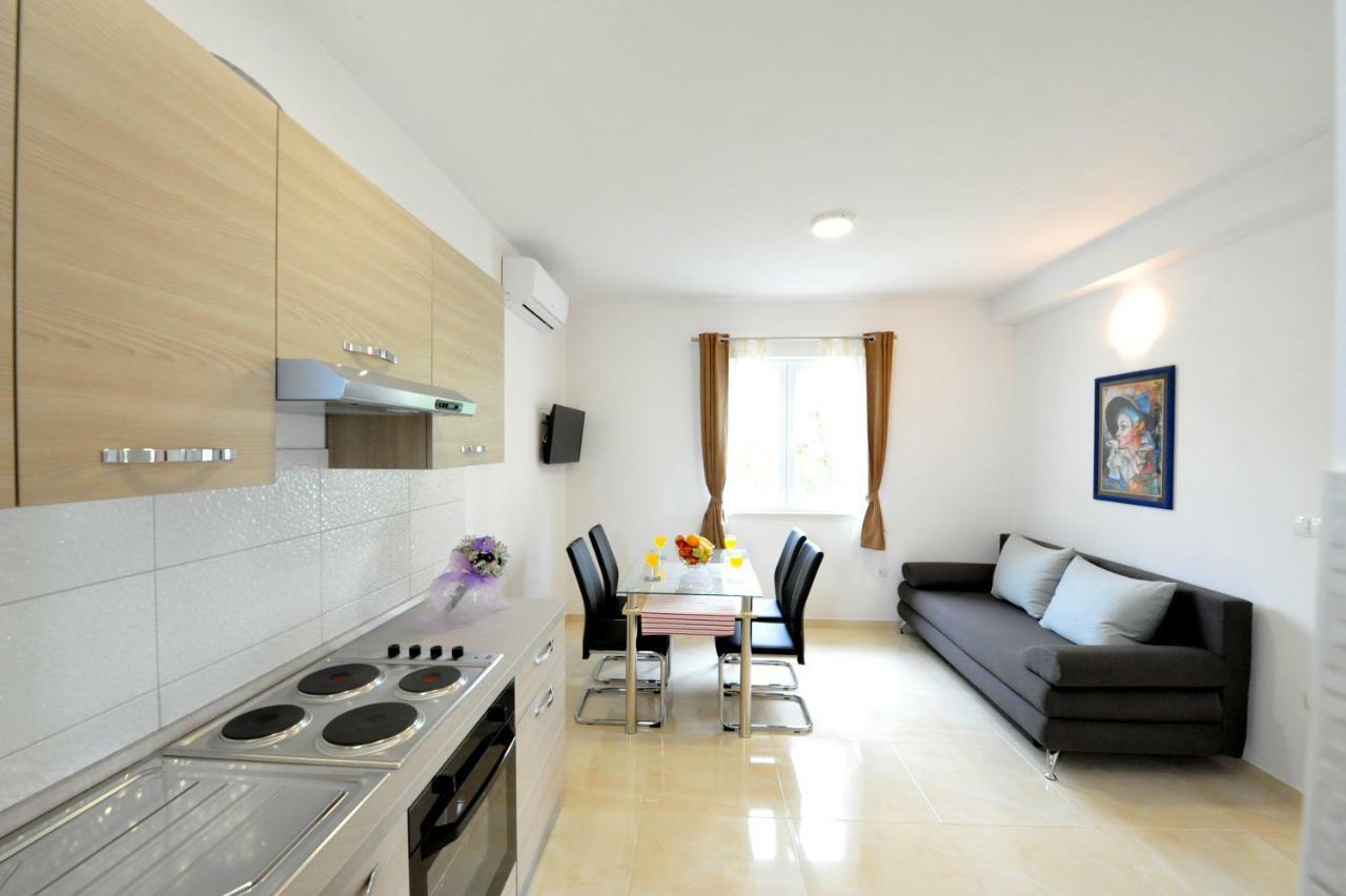 Villa Katarina Kastela Luaran gambar