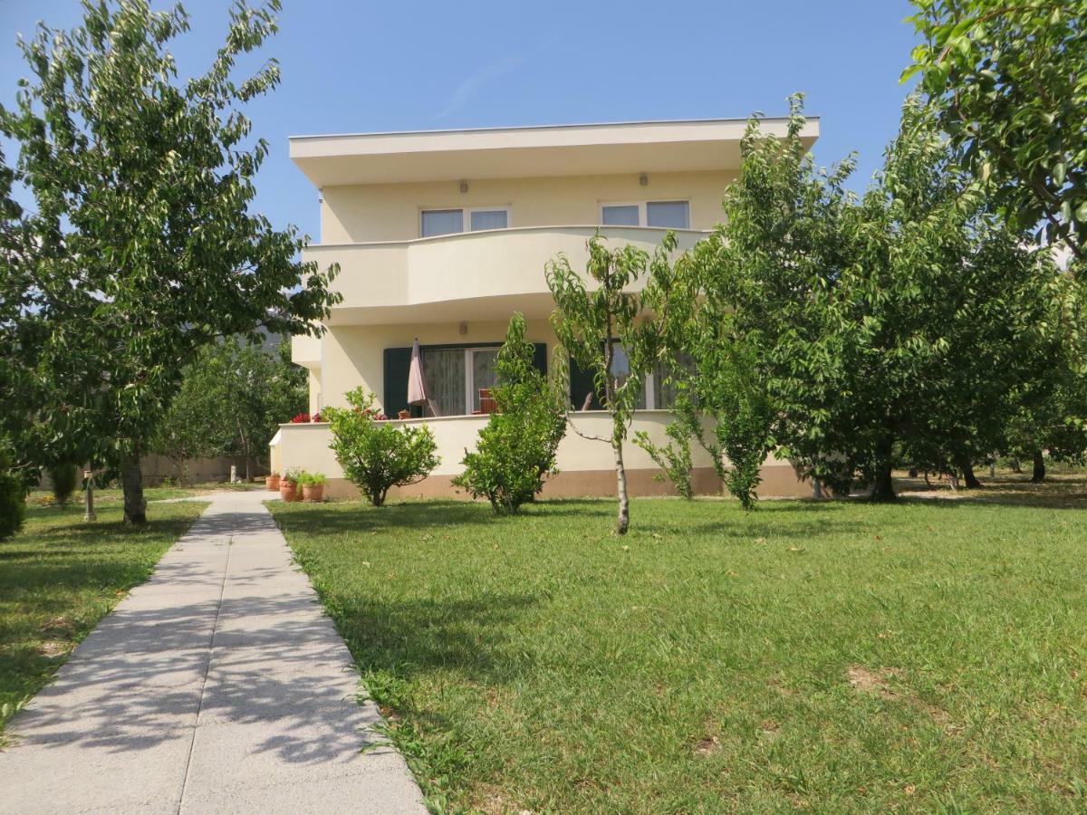 Villa Katarina Kastela Luaran gambar
